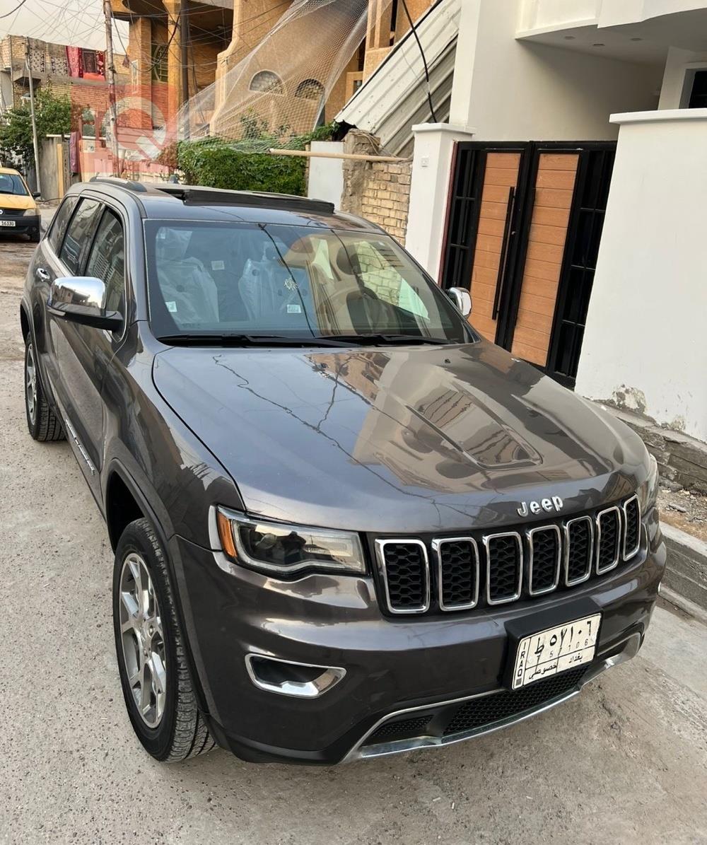 جیپ گراند شیرۆکی